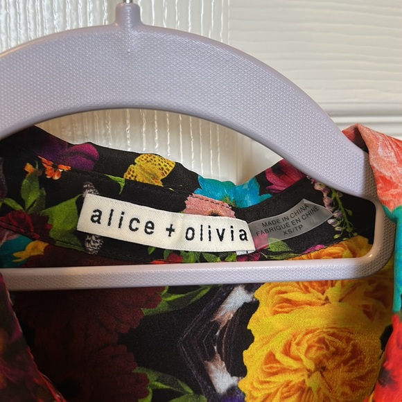 Floral silk blouse - Picture 2 of 6